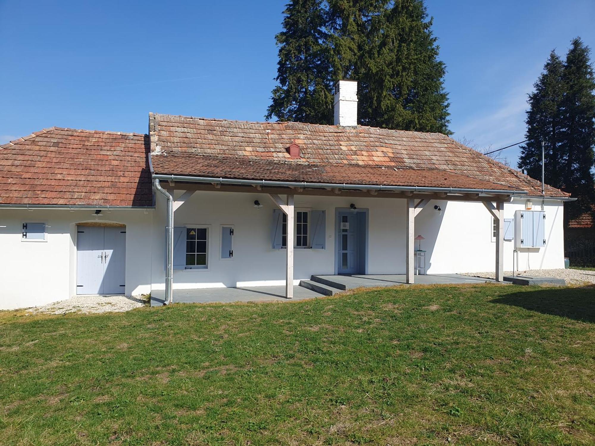 Goforest - 150y Old Vintage Balaton - Max 6 Person Varvolgy